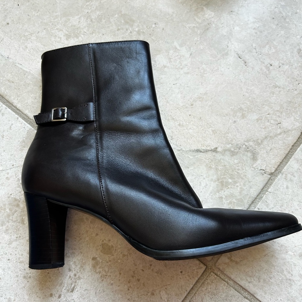Ann Taylor LOFT brown leather boots Size 8 - Picture 3 of 12